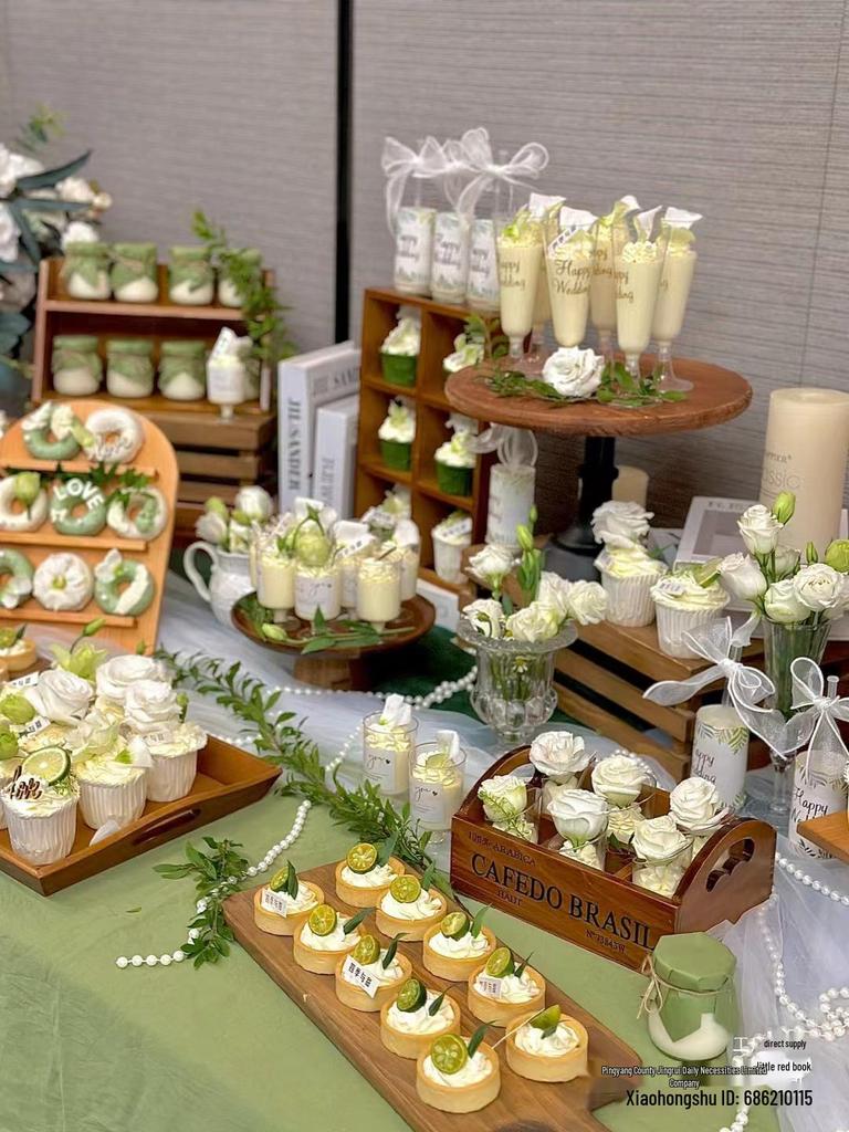 Supporto in Legno Stile Mori per Dolci per Baby Shower