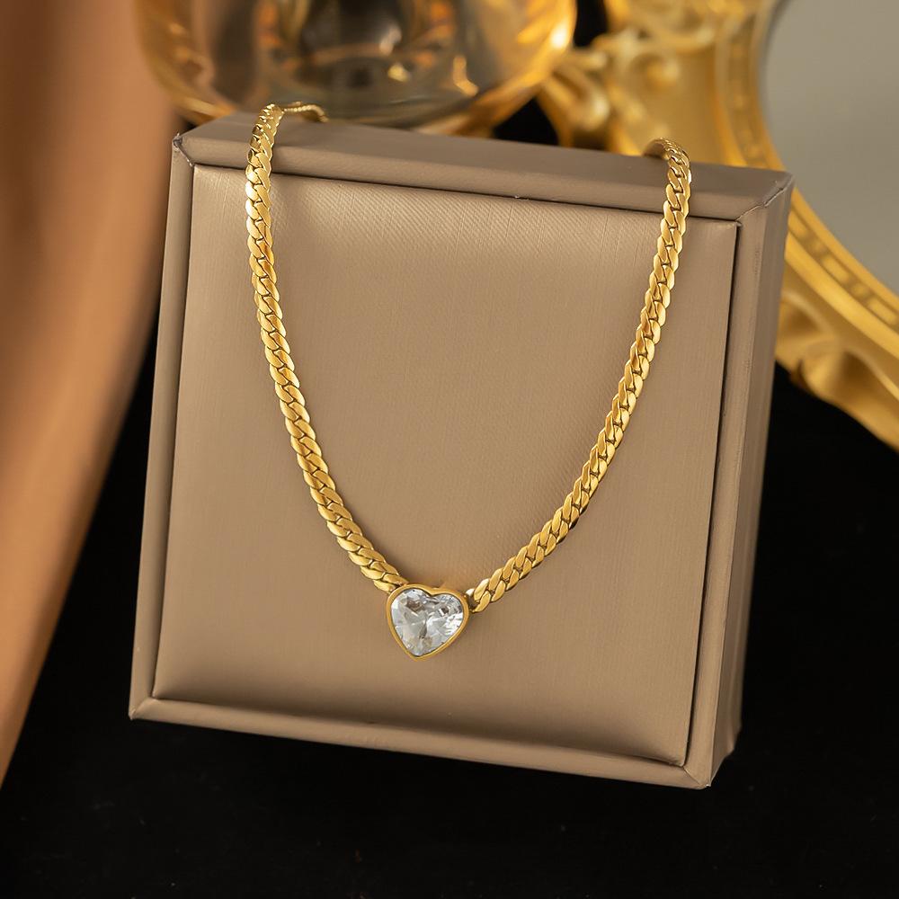 French Titanium Steel Heart Choker Necklace And Bracelet Set Sweet Peach Heart Tassel Design Women Jewelry