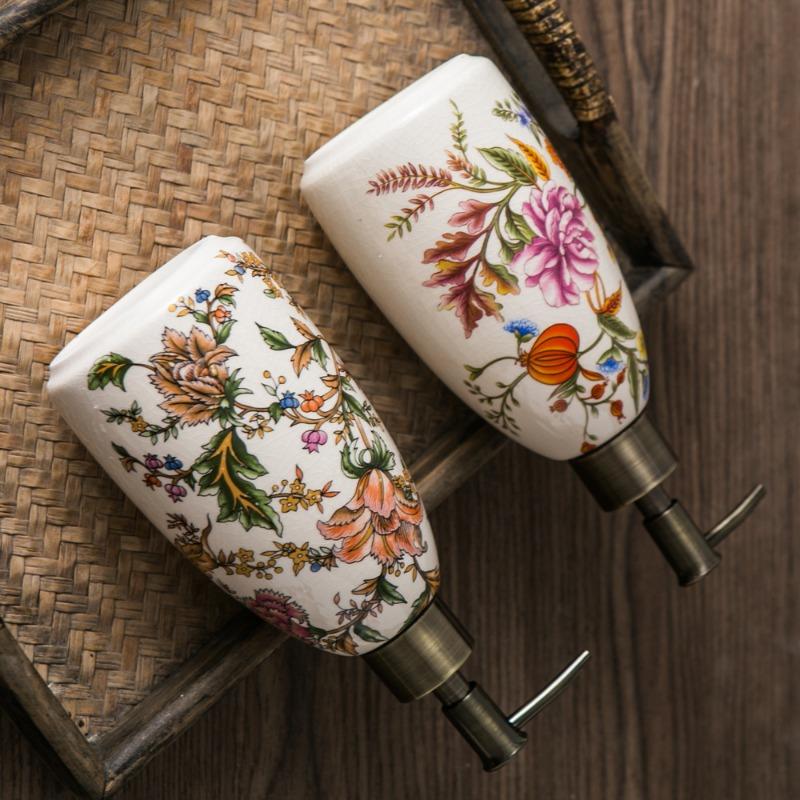 300ML Vintage Ceramic Lotion Bottle Creative Flower Soap Dispenser Household Shampoo Shower Gel Makeup Remover Storage Bottle
