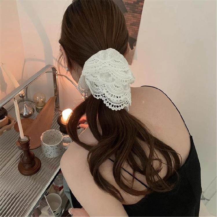 White Lace Flower Hair Scrunchies for Women Hair Elastic Aesthetic Hair Tie Hair Scrunchy Hair Circles Braid Holder