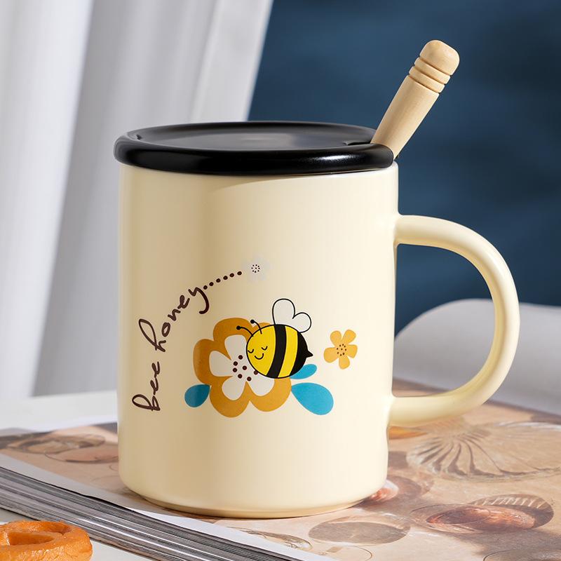 Cartoon Animal Little Bee with Lid Spoon Ceramic Cup Cute Minimalist Suit Small Gift Mug Souvenir Gift Cup