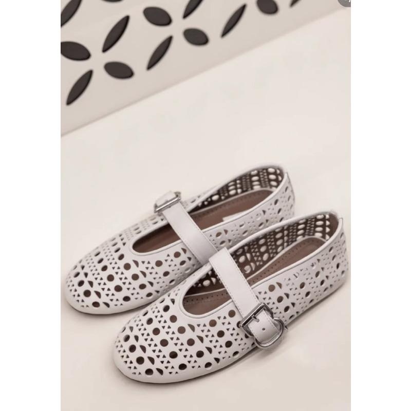 Hollow ballet shoes women's flat bottom one-word buckle soft leather shallow mouth Mary Jane shoes women's niche design single shoes
