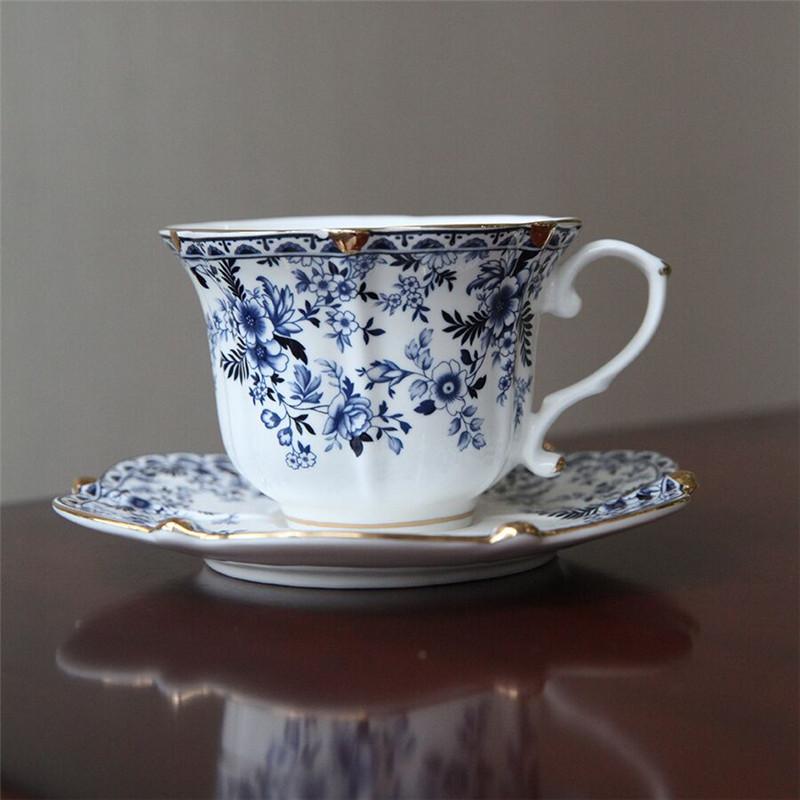 European Coffee Cup Saucer Set Flower Tea Cups Set Porcelain English Afernoon Tea Cup and Saucer Coffee Ceramic Cups Mugs Gift