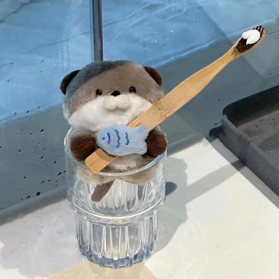 Simpatiche lontre con pesci portachiavi in ​​peluche, pendenti pendenti leggeri per borsa da scuola, portachiavi