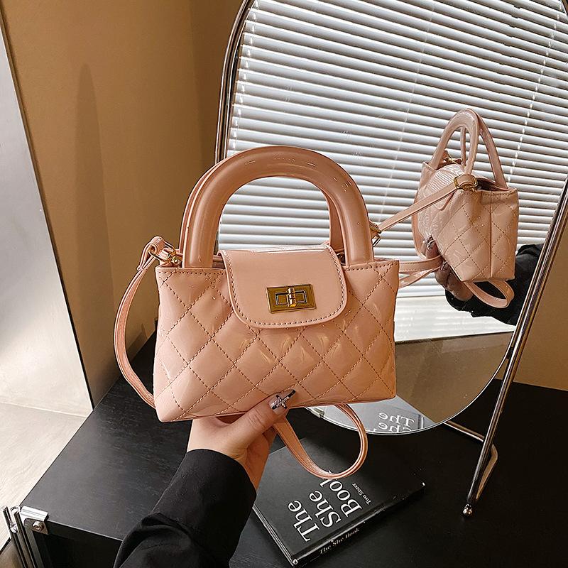 Niche diamond chain bag women's 2025 new summer fashion handbag, high-end small fragrant women's bag