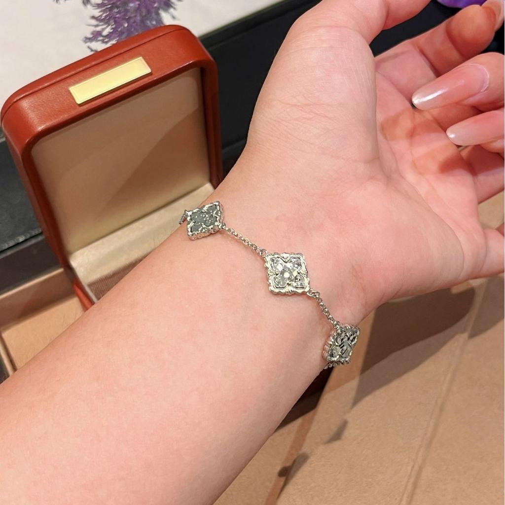 French Retro Cloth Style Double-Sided Broken Ice Ice Five-Flower Bracelet High-End Light Luxury Celebrity Style Versatile Jewelry