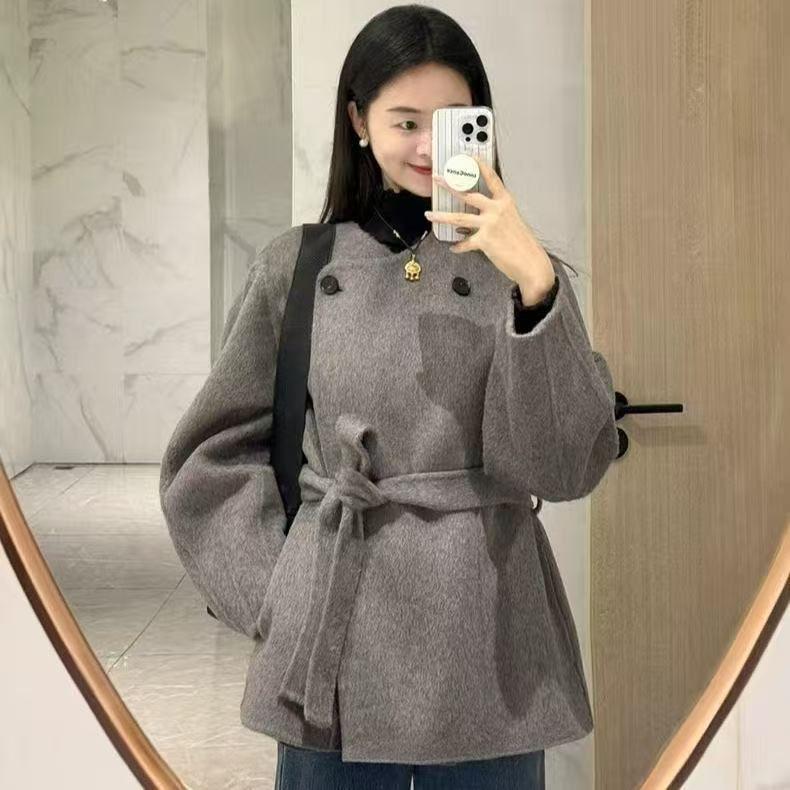 Korean Style Grey Wool Coat: 2025 Autumn/Winter Petite Belted Hepburn Woolen Outerwear