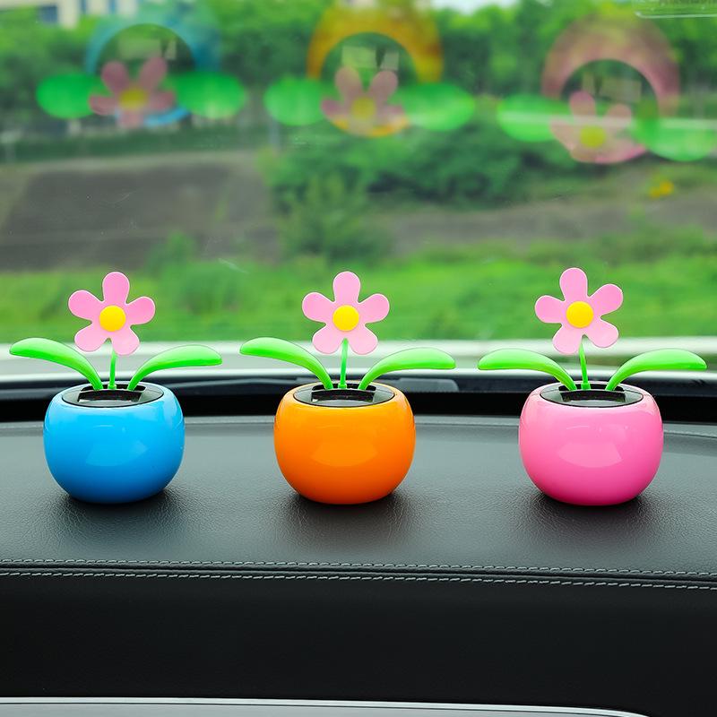 Solar-Powered Waving Sunflower Car Ornament - Cartoon Interior Decoration Accessories for Women