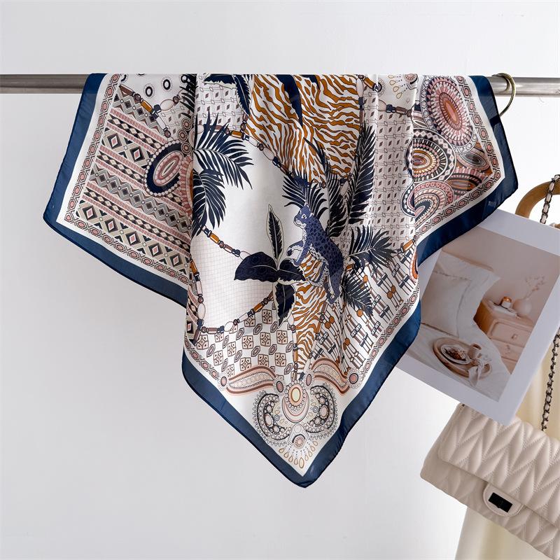 

Роскошные Новые Принтованные Шарфы Женский Шелковый Шарф Весна и Лето Цветочные Украшения Маленькие Галстуки-бабочки Повязки для волос Сумки 70x70cm