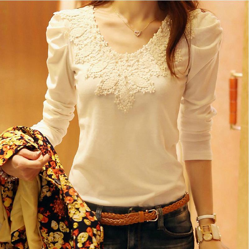 Women's Plus Size Beaded Lace Round Neck Long Sleeve Top