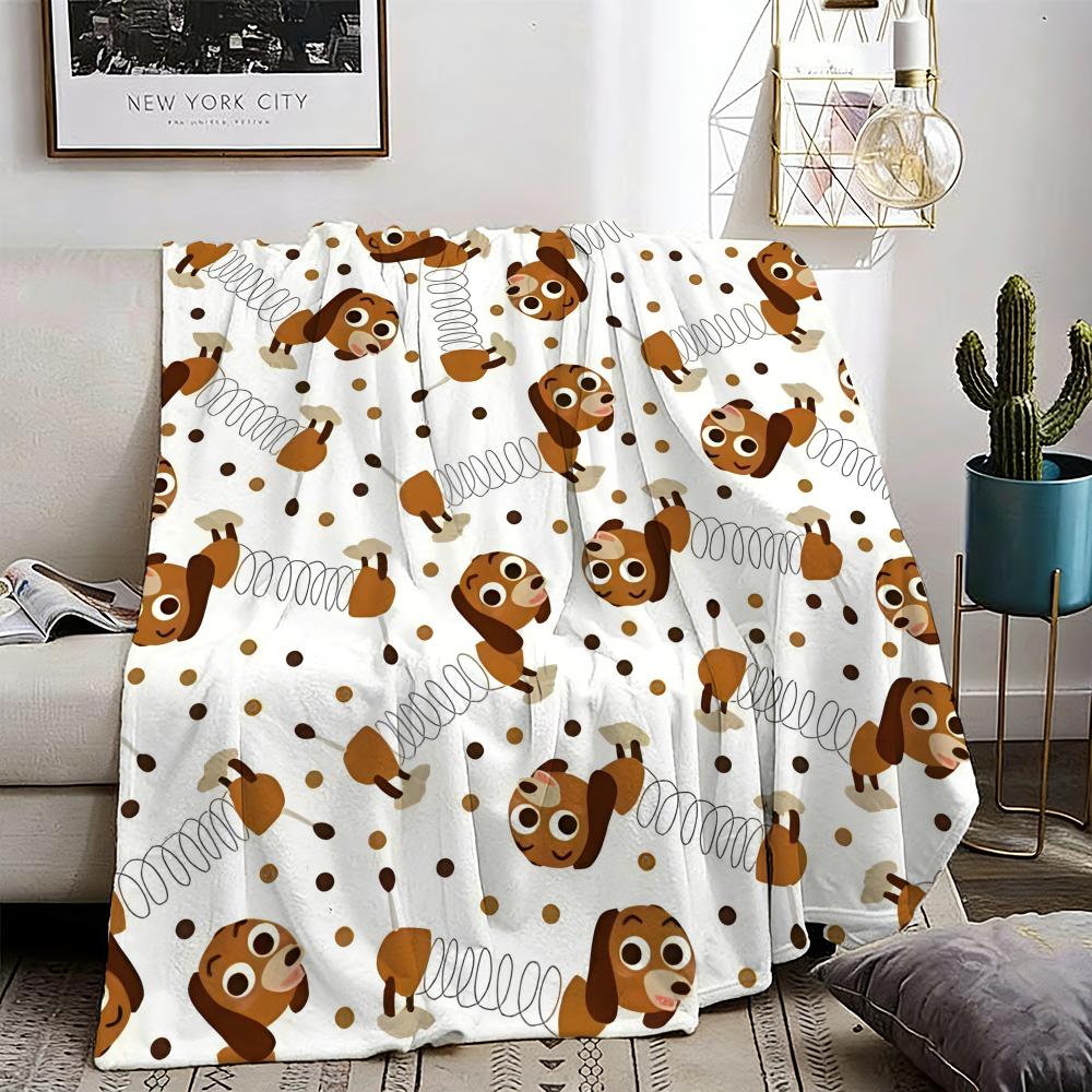 Cute Dachshund Throw Lightweight 240G Flannel Blanket Soft Skin-Friendly For Summer Cooling