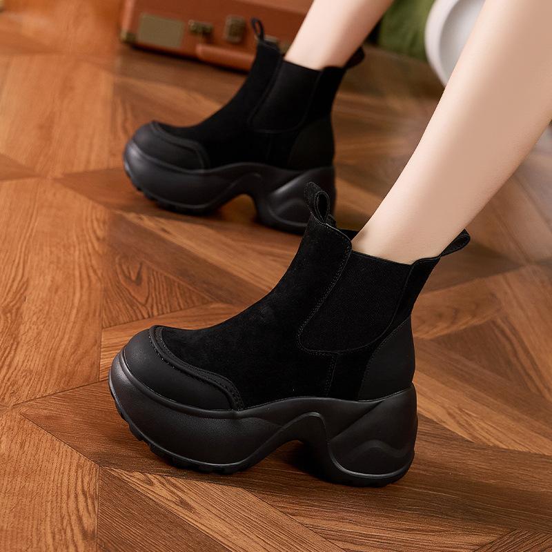 thick-soled cigarette boots women's autumn and winter new versatile medium boots small inner height-increasing short boots