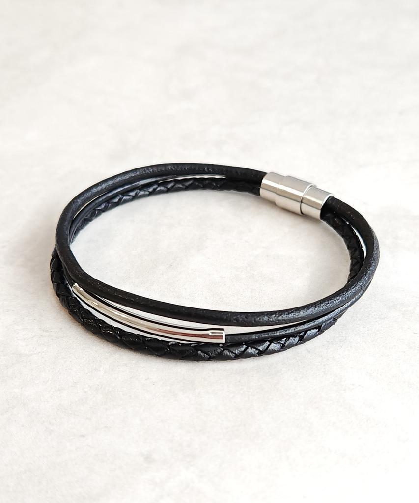 The Shirts Studio Black Layered Minimal Leather Bracelet