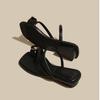 Wearing French thick heel toe slippers female 2025 summer new one word with fairy style with skirt fashion sandals