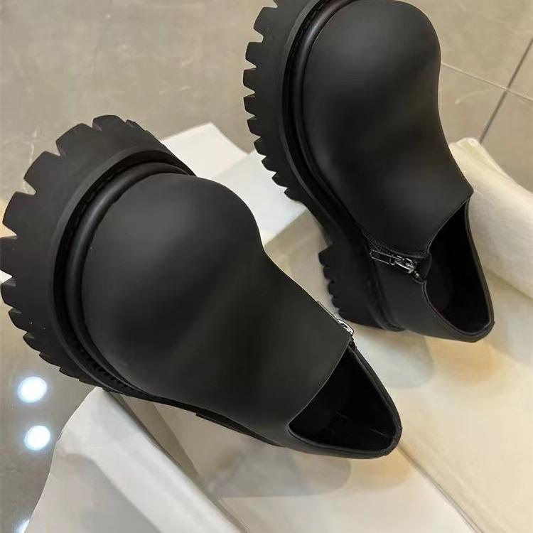 Fashion Men and Women Vintage Thick Bottom Couple Shoes 2024 New Leather Retro Boots Design Casual Unisex Single Platform Shoes