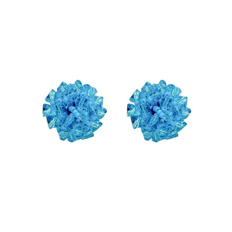 Holiday wind cool blue beaded hydrangea stud earrings women's earrings Internet celebrities show white ears