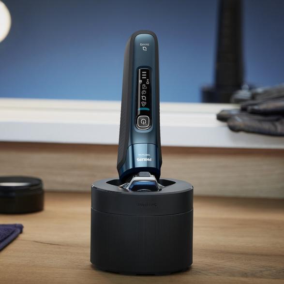 Philips Shaver Series 7000 S7882/55 with Phone App