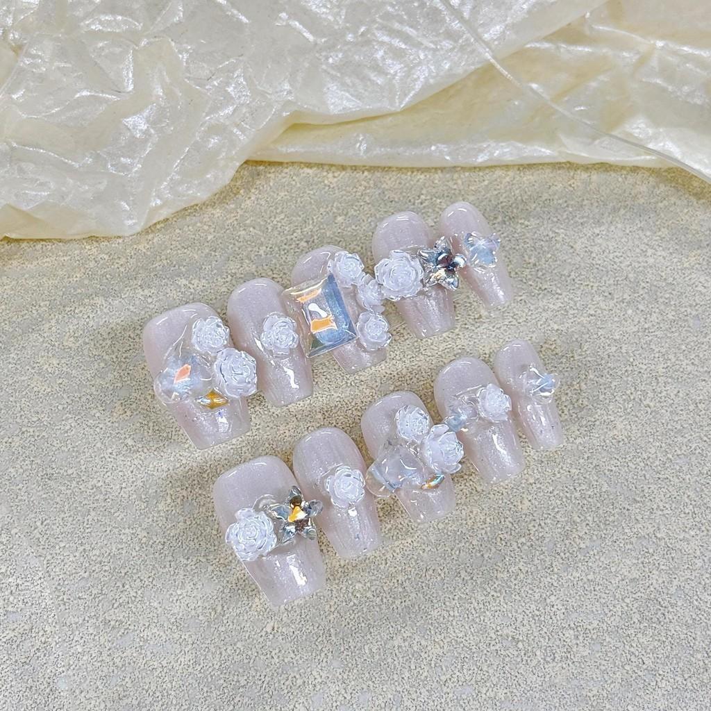 

100% HANDMADE Medium coffin shape Coffin Shaped Fake nail set with Glue White Camellia Fritillary Heart Xiaohongshu Press on nails Fake Nails L