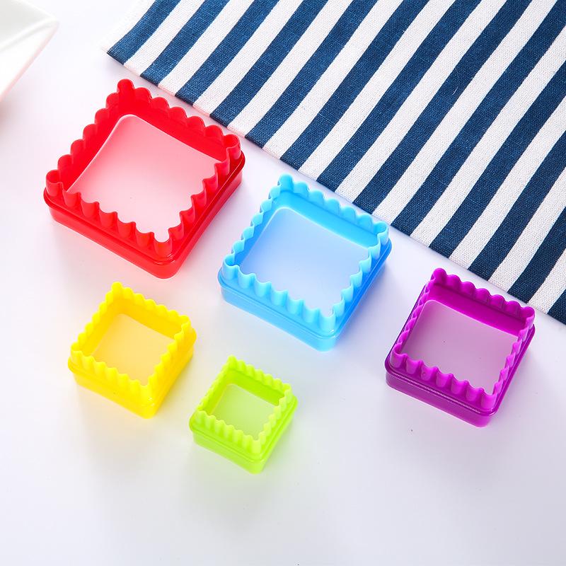 2Pcs plastic biscuit mold color set baking tool heart cookie mold fruit sparse press cut gingerbread man christmas tree