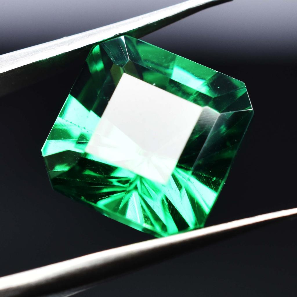 Garnet Green Authentic Square Cut Natural 10.55 Ct Loose Gemstone
