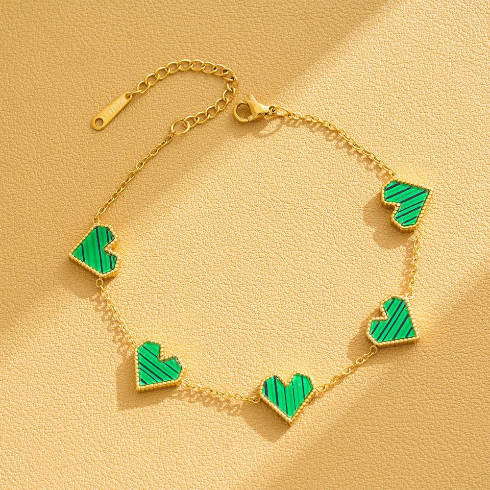 High-End Titanium Steel Four-Leaf Clover Bracelet with Shell Pendant – Durable, Fade-Resistant Design