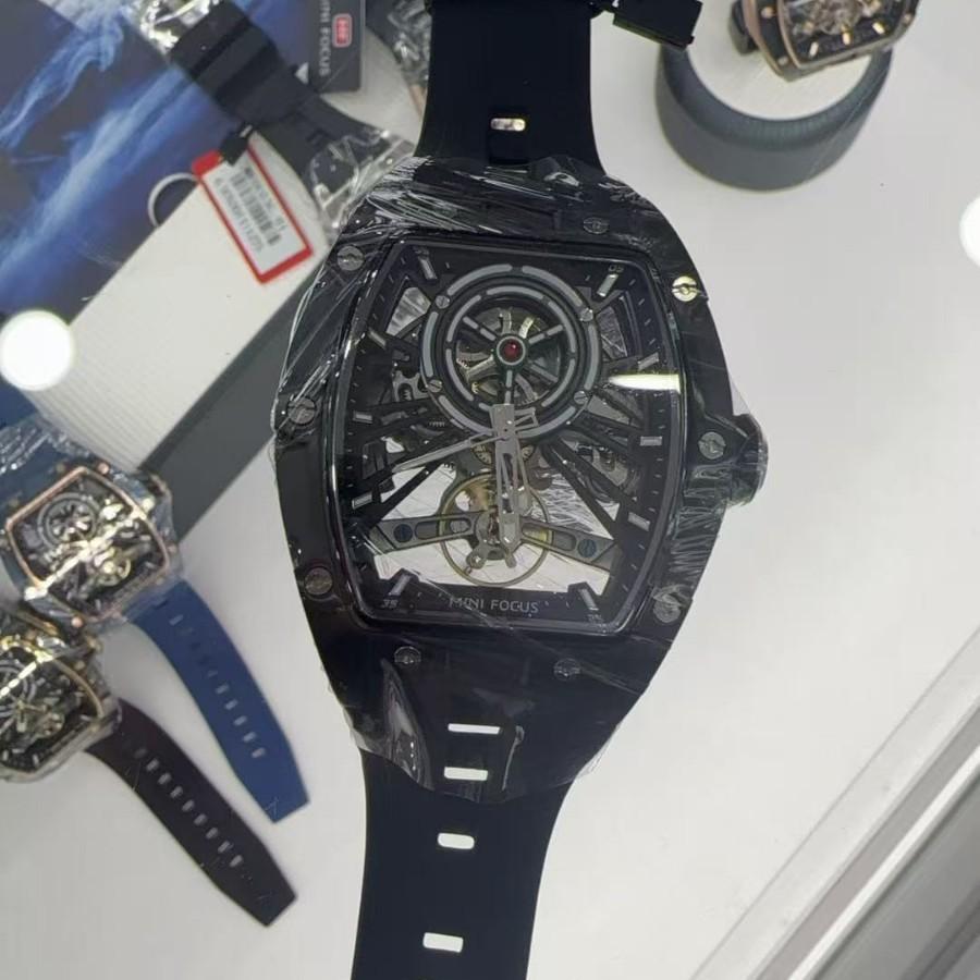 Orologio Mini Focus, Orologio da Uomo a Forma di Botte di Vino Cassa in Acciaio Completamente Scheletrato Automatico Meccanico Orologio da Uomo 0603G