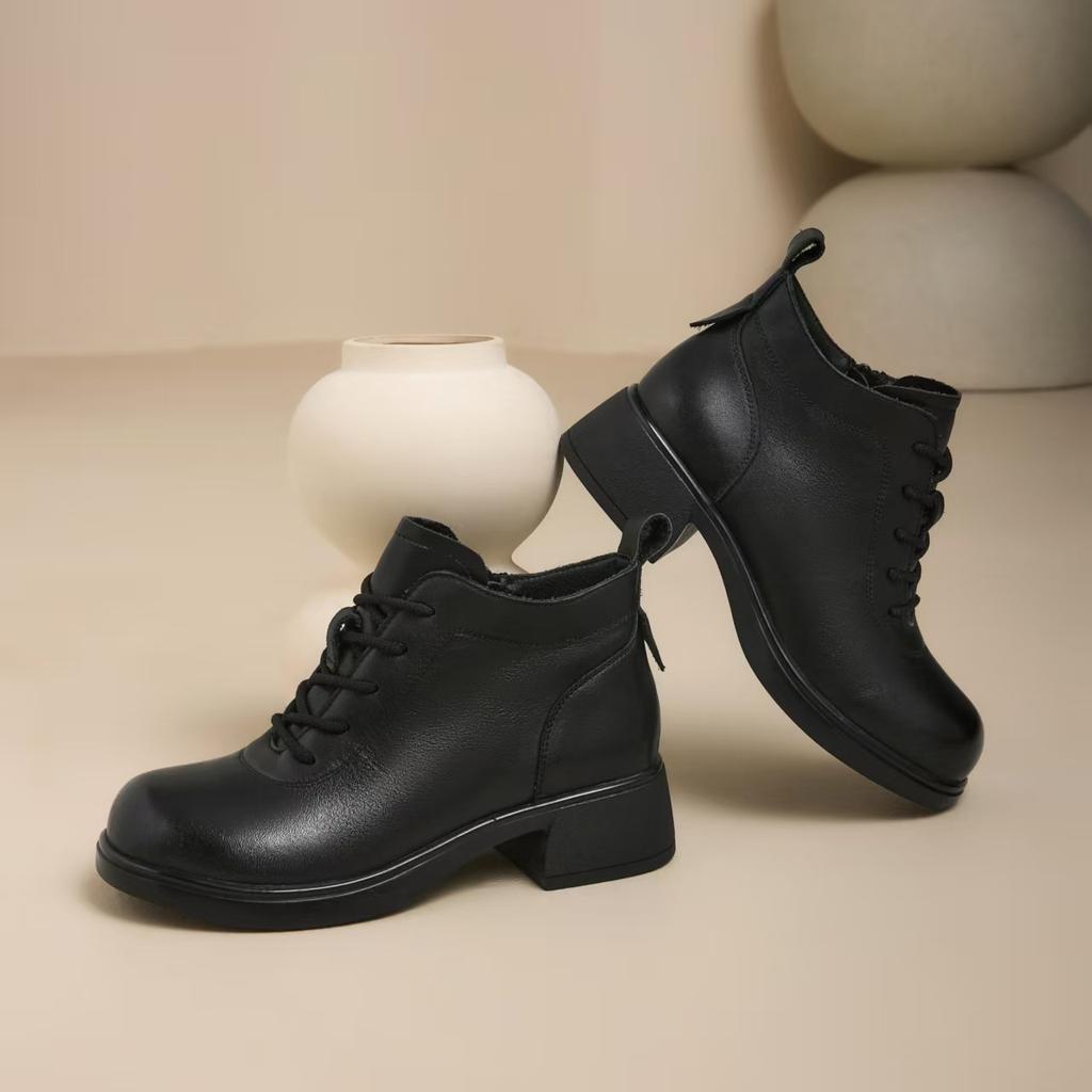 2025 autumn and winter new leather Martin boots women's round head soft sole retro women's boots versatile fashion black short boots