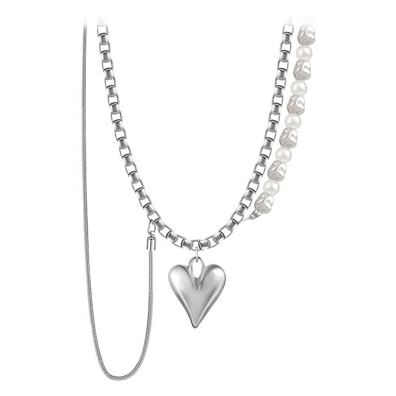 

European and American style hip-hop necklace, titanium steel love pearl necklace, light luxury and cold wind fringed collarbone chain jewelry