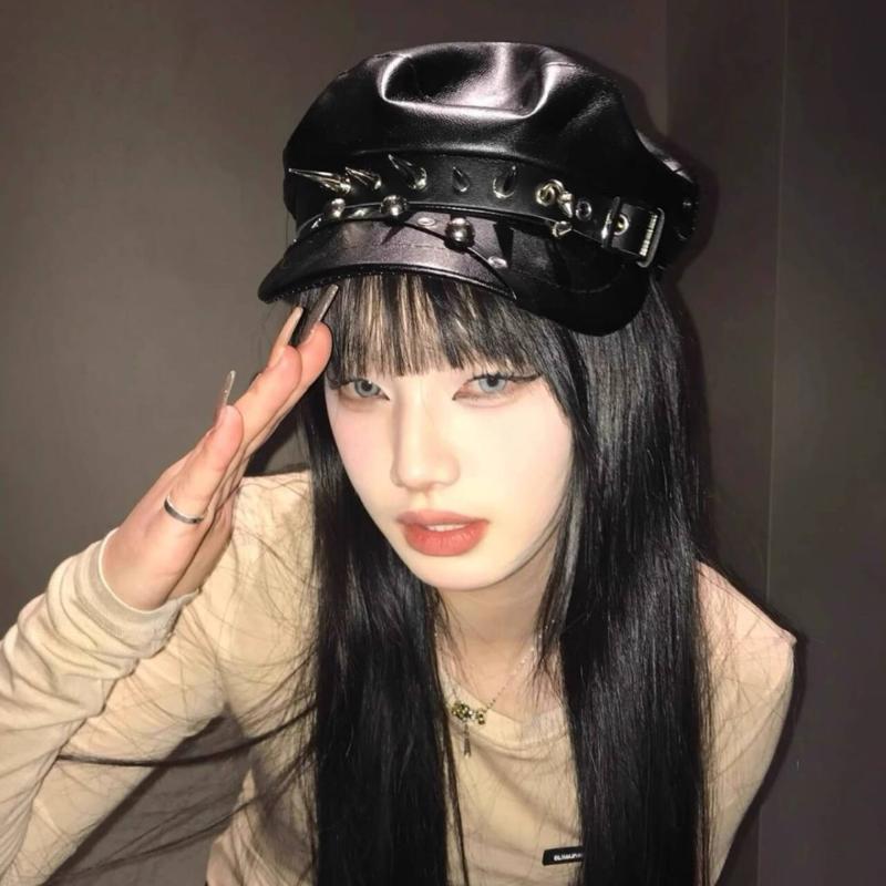 Vintage Rivet Beret Harajuku Y2K Girl Gothic Lolita Black Leather Dark Face Revealing Flat Top Newsboy Caps Sunscreen Beret Cap