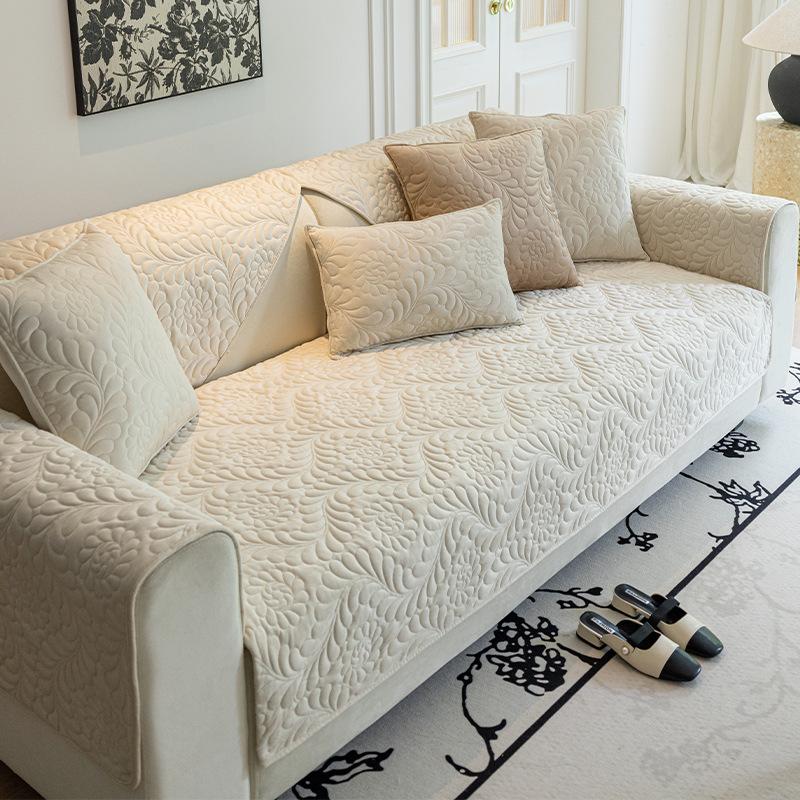 Fall and Winter Short Plush Sofa Covers High Quality Non-Slip Couch Cushion Living Room Decoration Nordic Universal Sofa Towel