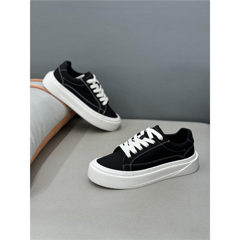 Nieuwe comfortabele schoenen, sportschoenen, comfortabele ademende schoenen xs