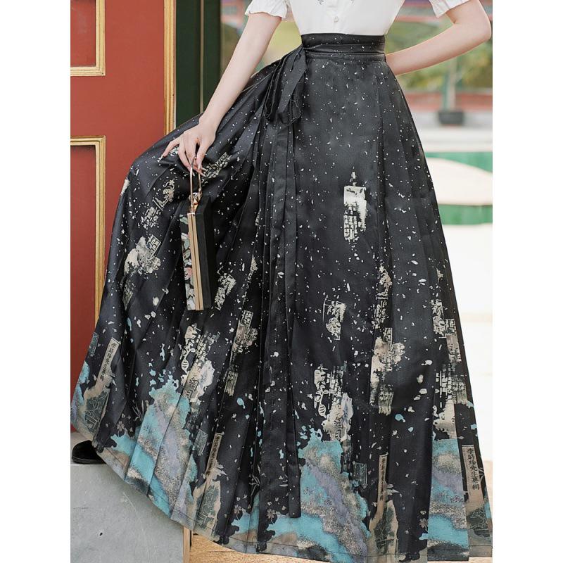 Chinese Style Embroidered Hanfu: Short-Sleeved Top & Gradient Dark Green Horse-Face Skirt Set