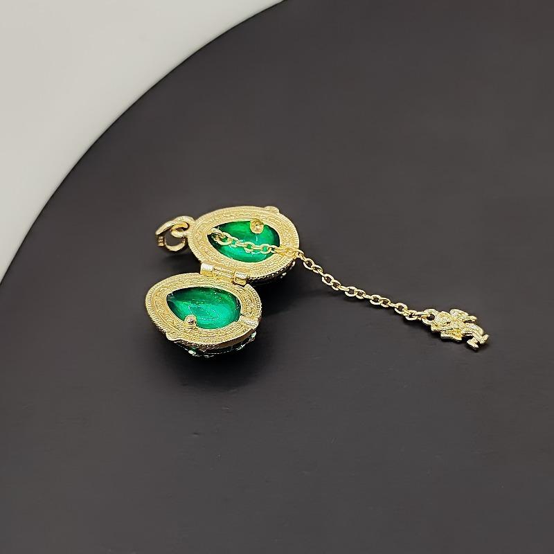 Explosive open and close Easter egg copper gold-plated four-leaf clover micro-inlaid pendant, enamel necklace jewelry