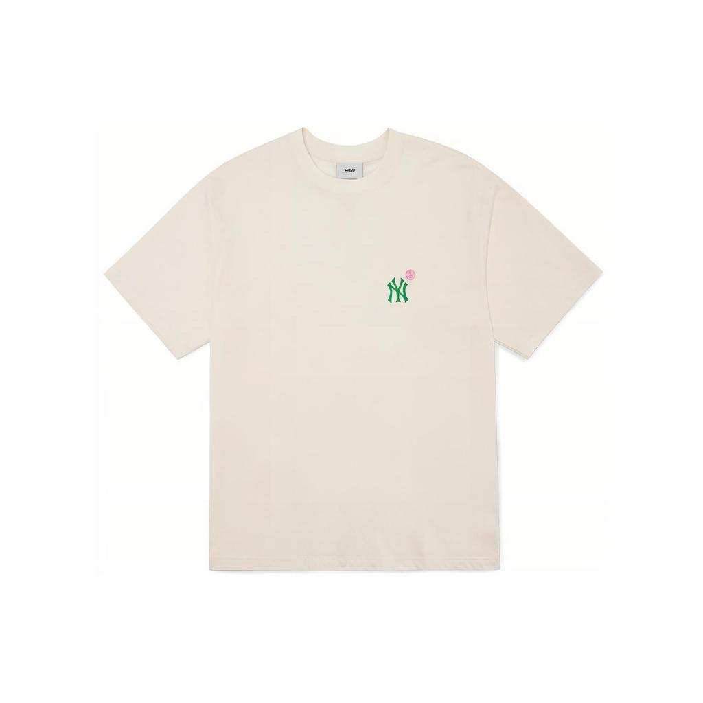 MLB New York Yankees Smiley Face Logo Loose Fit Crew Neck Short Sleeve T-Shirt Unisex T-Shirt Cream-White 3ATSL6023-50CRS
