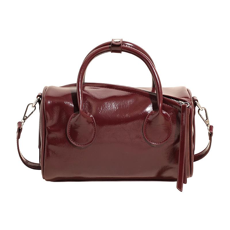 Korean version retro single shoulder women's messenger bag new handbag women's commuter fashion versatile bowling bag