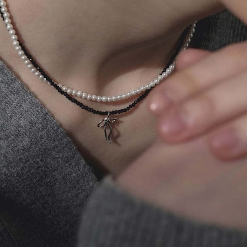 

MIDNIGHT MOMENT ribbon thin pearl jem necklace FREE