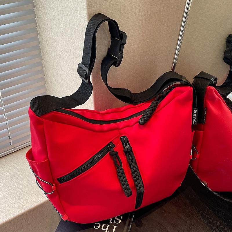 

Жіноча сумка великого об’єму 2024 року, нова літня літня універсальна полотняна сумка з фактурою на одне плече, сумка-почтальон червоний