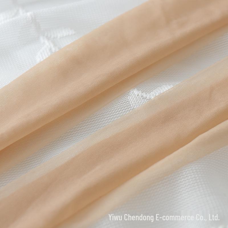 

Суперпрозрачные черные шелковые чулки — ультратонкие, высокой однородности, сексуальный вид голых ног для веса до 150 фунтов Simple packaging