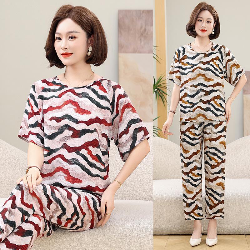 Plus Size Women's Summer Cotton Pajama Set - Short-Sleeved Homewear for Middle-Aged & Elderly