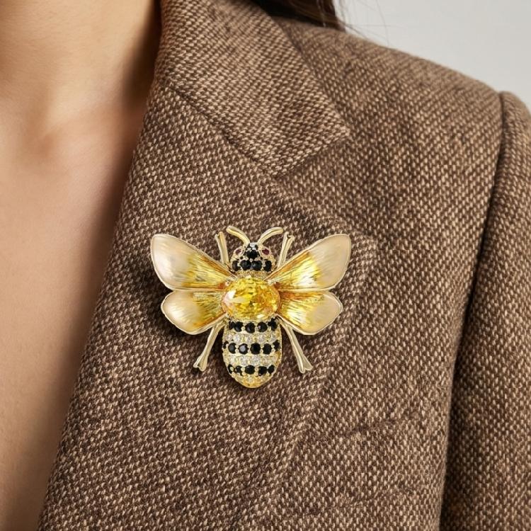 Sophisticated Metallic Bees Pin Featuring Lightweight Construction And Easy To Wear Bees Brooch Jewelry for Dates