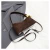 New autumn and winter high-value retro small bag women's messenger bag fashionable and casual simple portable shoulder bag women's