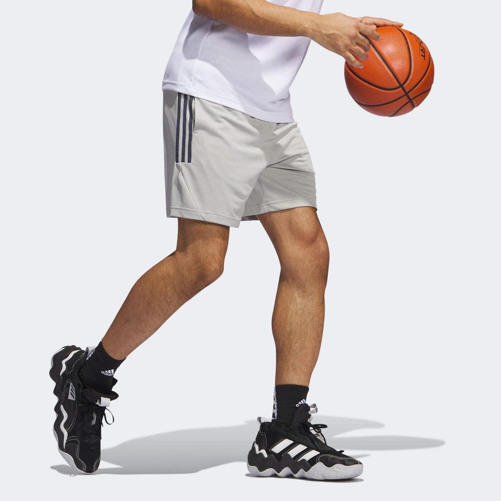 Adidas Legends Three Stripes Color Block Fitness Basketball Shorts Men Shorts Gray IL2304