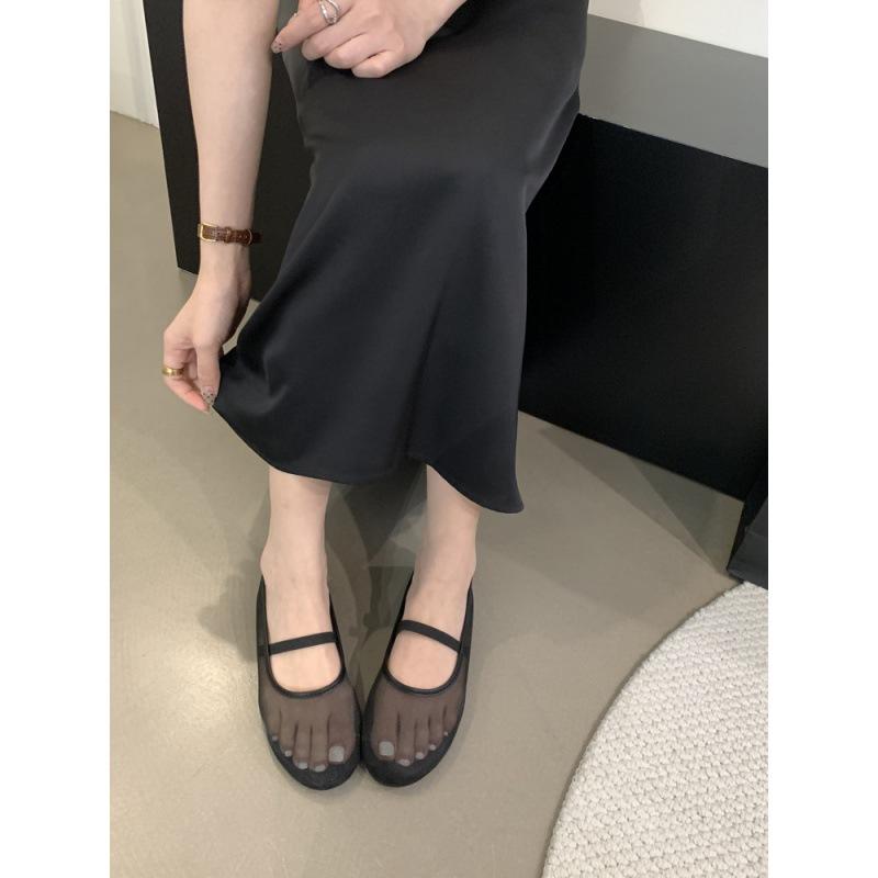 2025 Spring and Autumn New Fashion Versatile Flat Bottom Round Head Fashion Mesh Breathable Light Mouth Black Single Shoes Grandma
