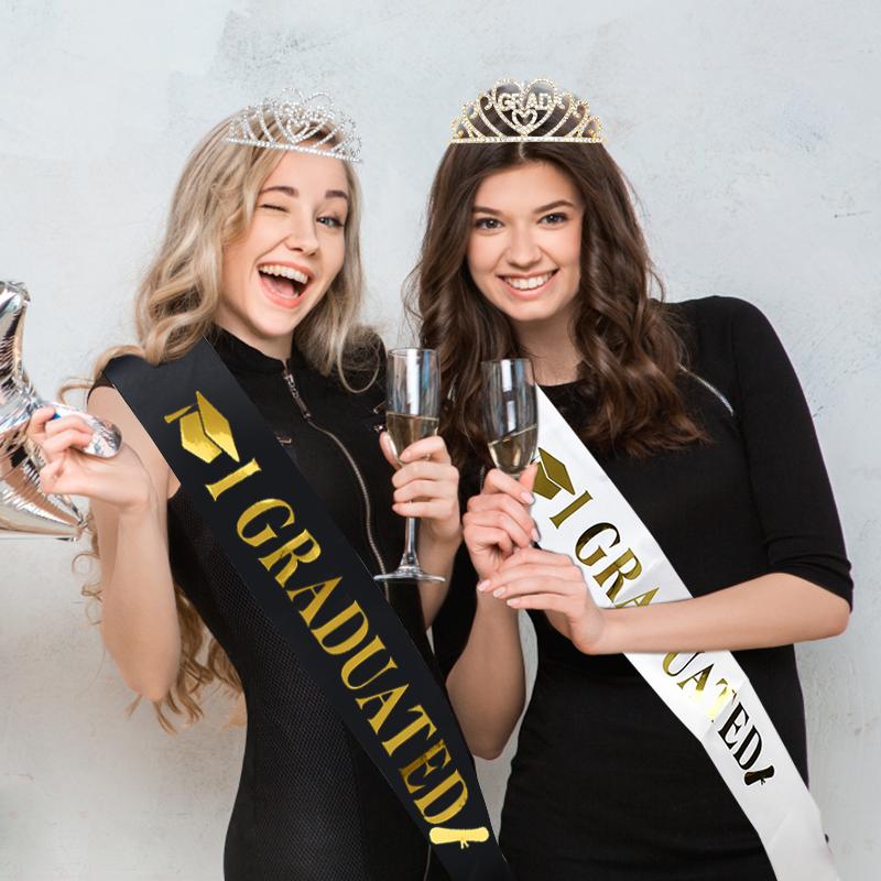 2024 Stupňovaná saténová šerpa Třpytivá korunka pro promoce Party Dekorace Balónky Rekvizity do fotobudky Potřeby pro bakaláře