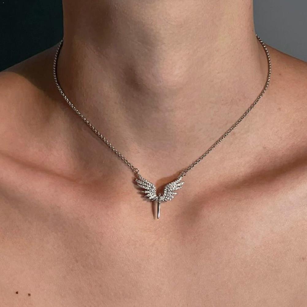 Fashion Shiny Rhinestone Angel Wing Necklace Niche Design Pendant Light Luxury Daily Versatile Chain Jewelry Accessories