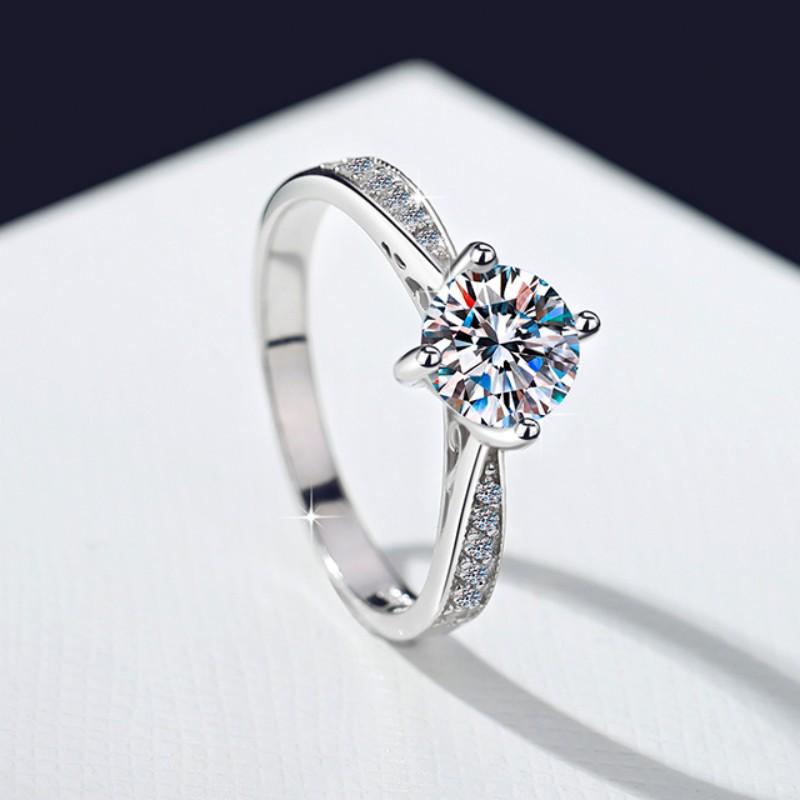 

Модное кольцо из стерлингового серебра 925 пробы с муассанитом в один карат для женщин Size 12