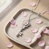 Kirschblüten Schlüssel Halskette Anhänger Choker Romantischer Schmuck Rosa Emaille Legierung Geschenk für Frauen Freundin Mutter
