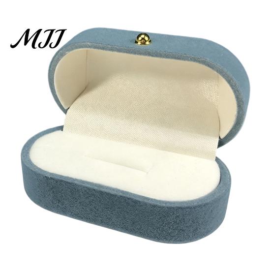 Small Velvet Jewelry Pouch Pearl Box, Anti-Scratch Lining Organizer with Golden Metal Necklace Holder Display Buckle, Decorative Storage Case