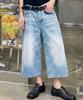 Dideobeulyueseui Wave Cat Brush Bermuda Denim Pants (Light Blue)