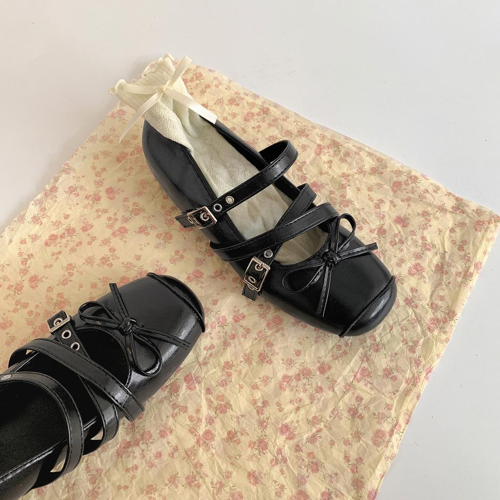 Red retro versatile round head inner height increase shallow mouth flat-soled single shoes women's summer 2025 new soft-soled Mary Jane shoes